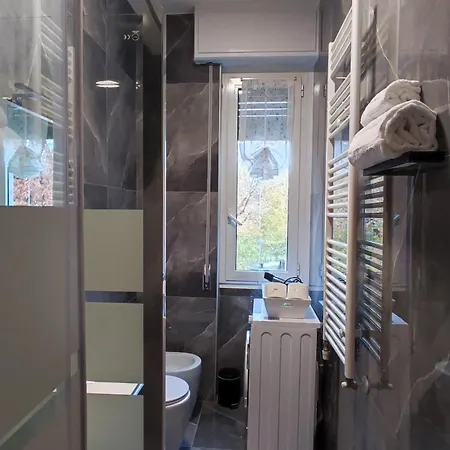 Milano, Bovisa Politecnico, Dergano Metropolitana, Wifi - Garden *